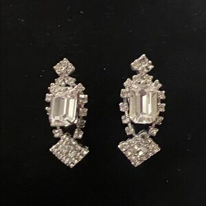 Elegant Silver Crystal Drop Clip-on Twist Earrings